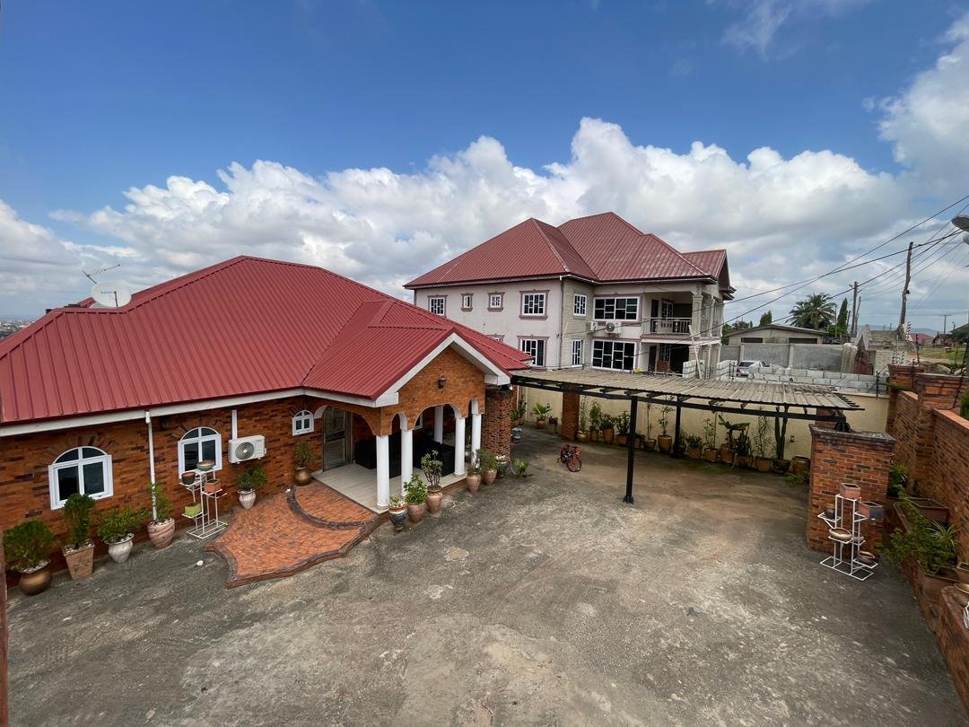 6 BEDROOM (2 UNITS OF 3 BEDROOM APARTMENTS) AT POKUASE INTERCHANGE