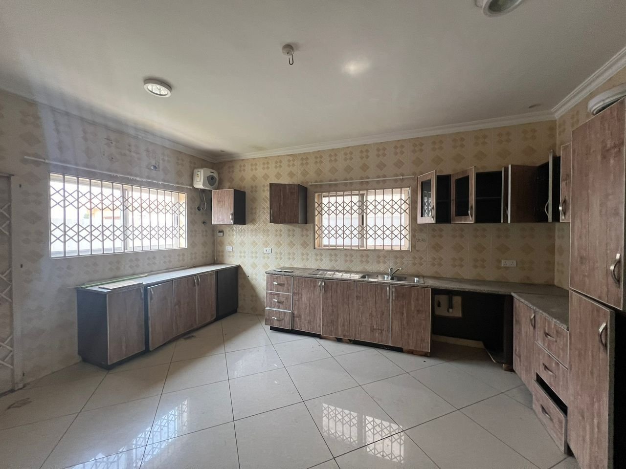 Fited Kitchen Cabinet