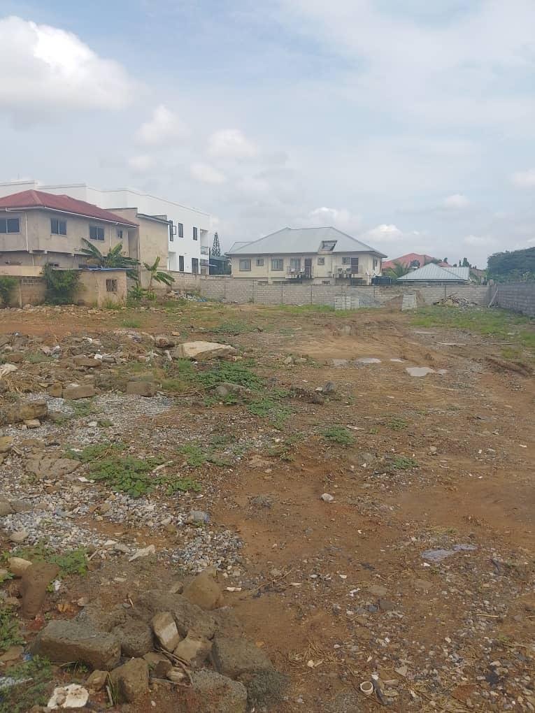 3 PLOT OF LAND AT EAST AIRPORT (Martey -Tsuru)